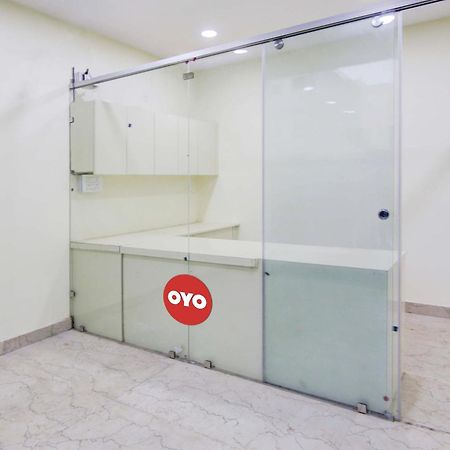 Hotel Oyo White House Noida Zewnętrze zdjęcie
