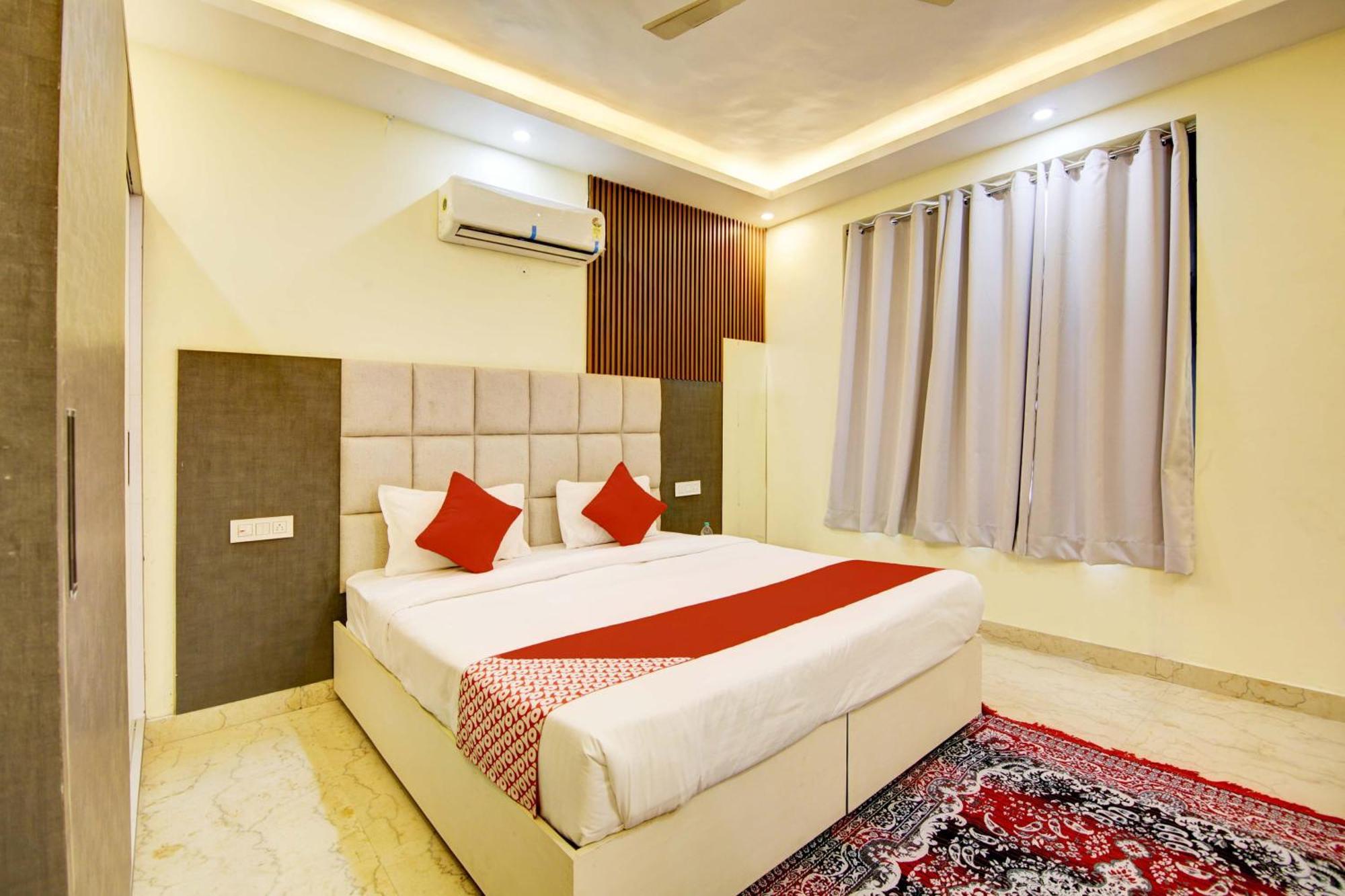 Hotel Oyo White House Noida Zewnętrze zdjęcie
