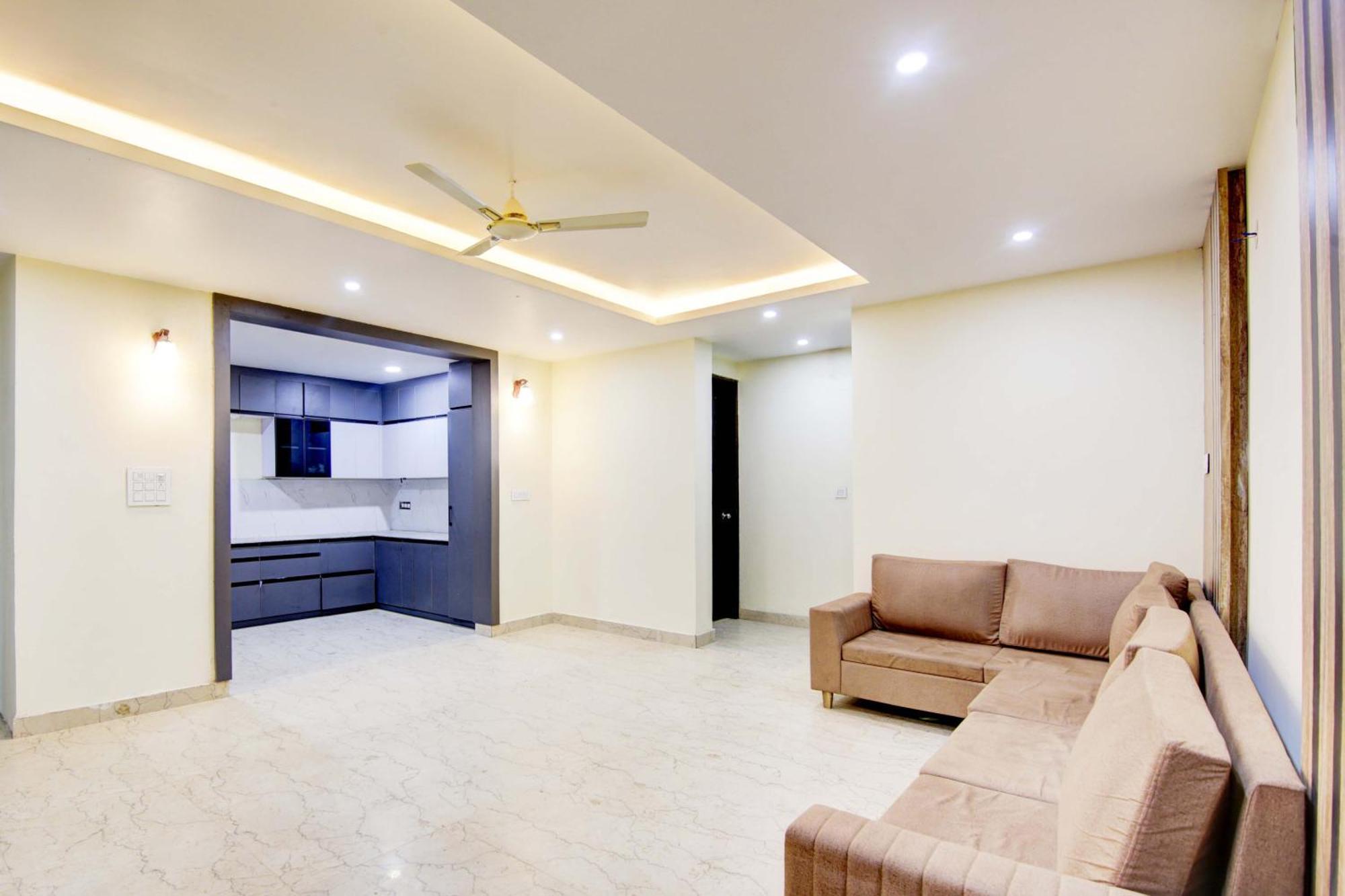 Hotel Oyo White House Noida Zewnętrze zdjęcie